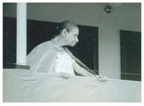 MA-089_Balcony Darshan