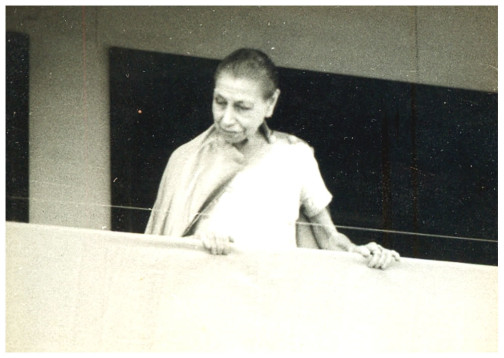MA-096_Balcony Darshan
